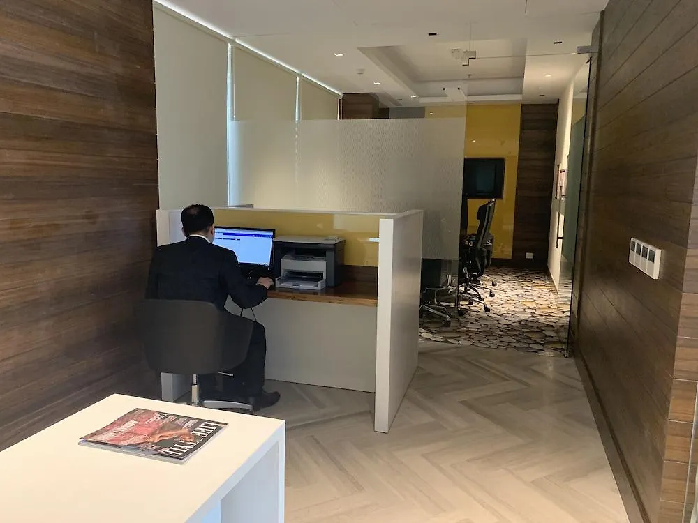 Отель Country Inn & Suites By Radisson Chandigarh Zirakpur