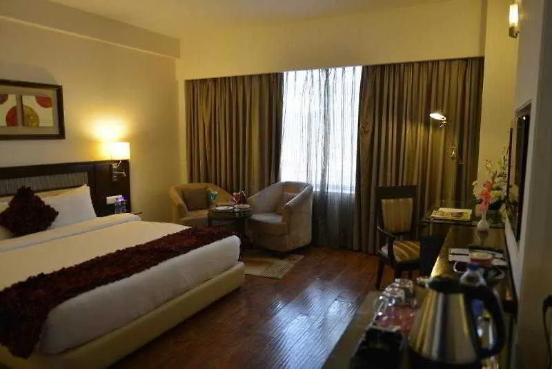 Country Inn & Suites By Radisson Chandigarh Zirakpur