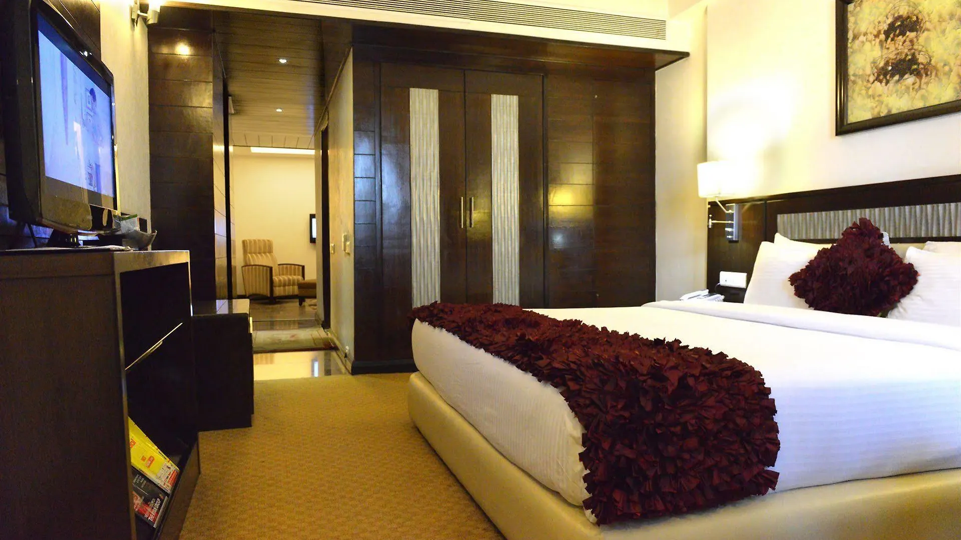 Country Inn & Suites By Radisson Chandigarh Zirakpur Отель
