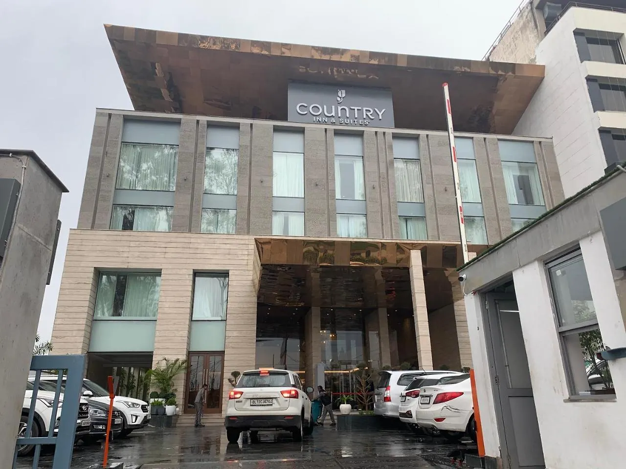**** Hotel Country Inn & Suites By Radisson Chandigarh Zirakpur India