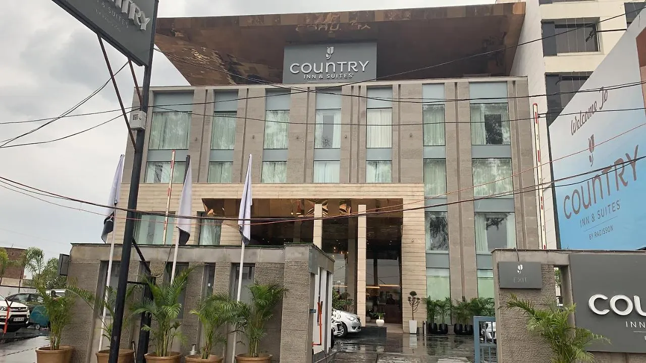 Country Inn & Suites By Radisson Chandigarh Zirakpur Отель
