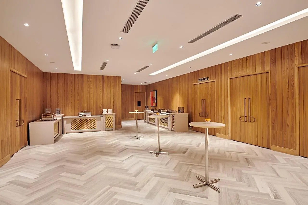 Country Inn & Suites By Radisson Chandigarh Zirakpur Hotel