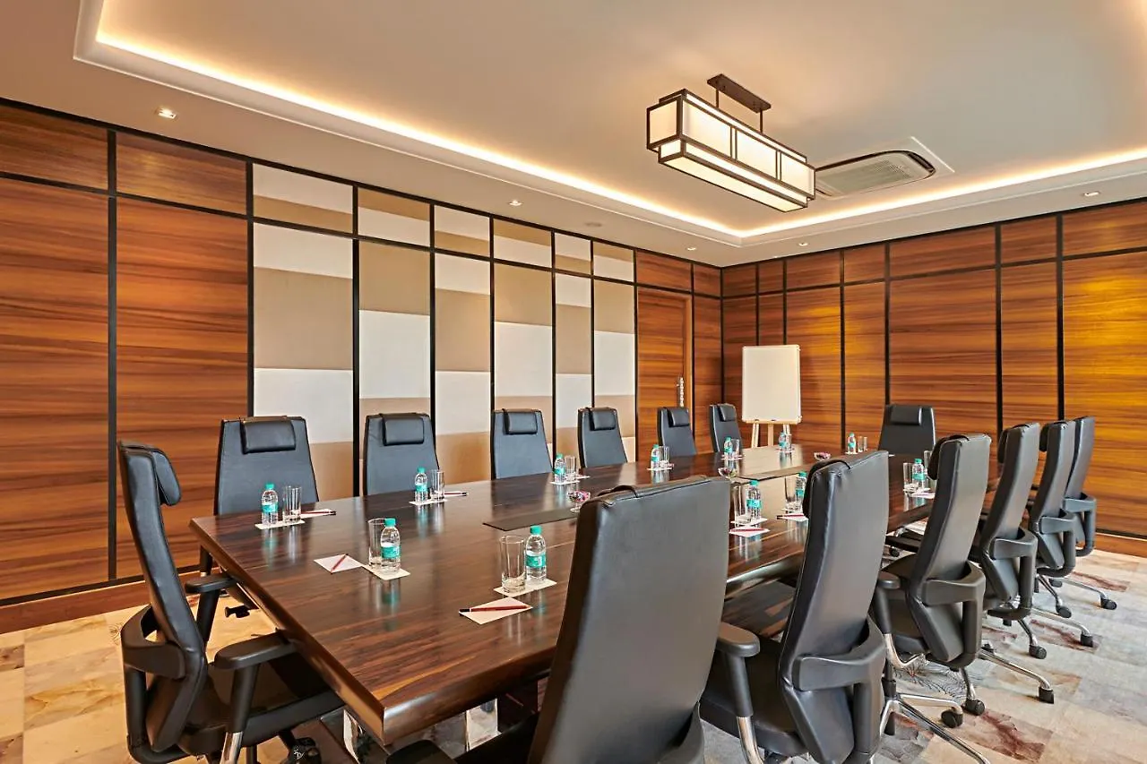 **** Отель Country Inn & Suites By Radisson Chandigarh Zirakpur Индия